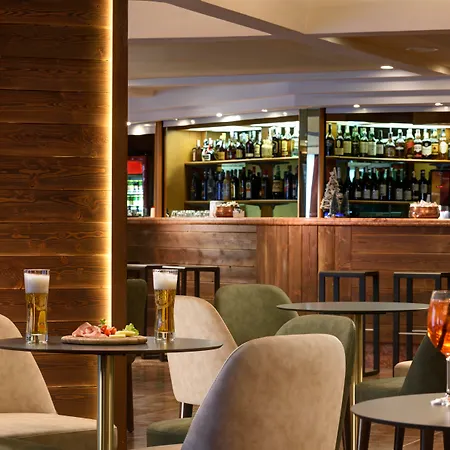 Th 1400 Hotel-3